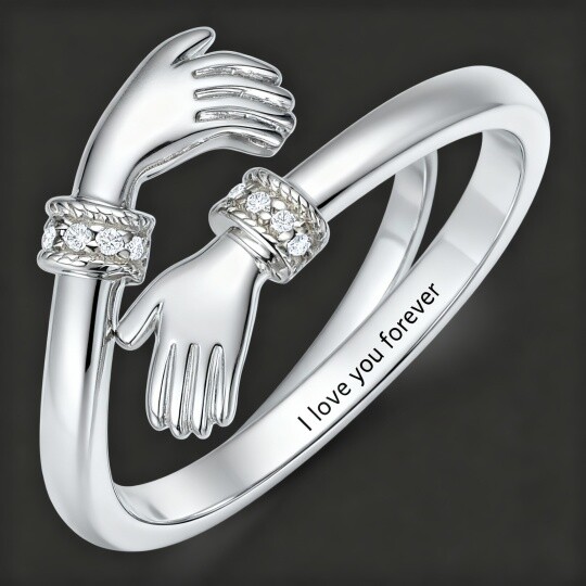 Anello personalizzato con incisione in oro bianco 9K e zirconi cubici taglio rotondo con parola incisa