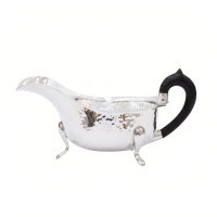 wholesale 925 Sterling Silver Elegant Hammered Silver Sauce Boat with Contoured Black Handle and Tripod Feet - Handicraft-undefined