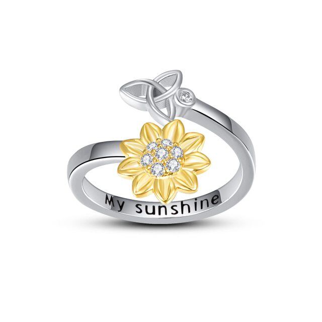 Offener Ring aus Sterlingsilber mit Gelbgold-Plattierung und kreisförmigem Zirkonia in Sonnenblumenform mit keltischem Knoten und eingraviertem Wort-0
