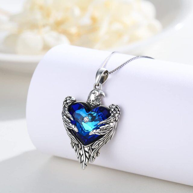 Collar con colgante de corazón de águila de cristal en forma de corazón de plata de ley-3