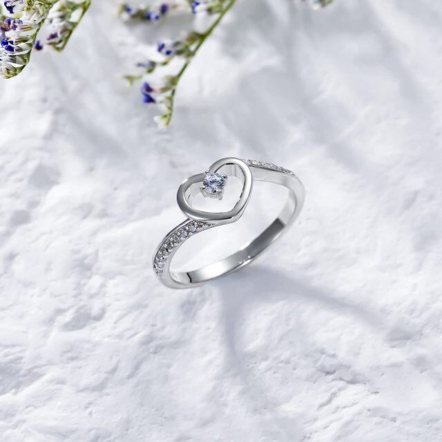 Anel de noivado de coração de moissanite em formato circular de prata esterlina-3