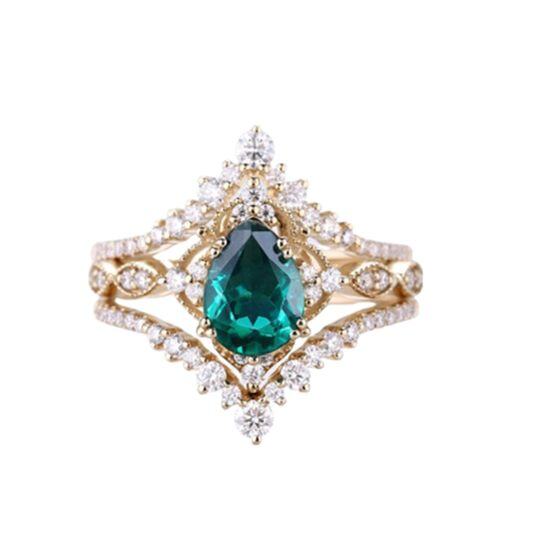 Conjunto de anel de noivado coroa esmeralda em forma de pêra em ouro 10K 1,5 quilates com moissanite