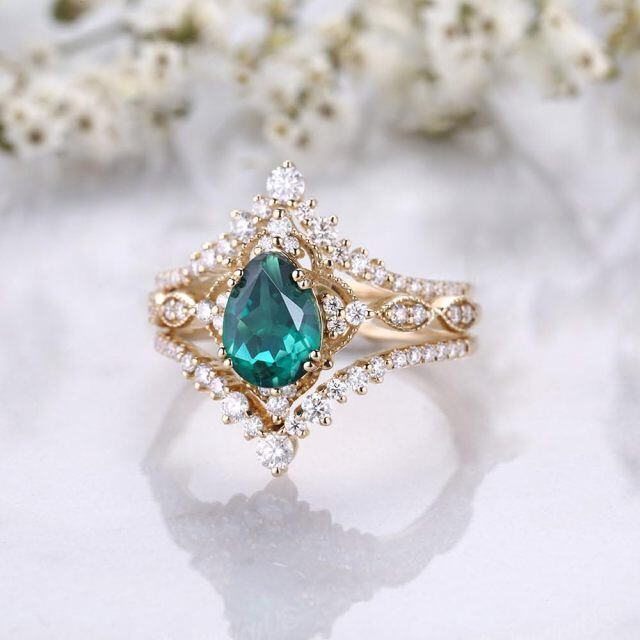 10K Gold 1.5CT Pear Shaped Emerald Crown Engagement Ring Set with Moissanite-3