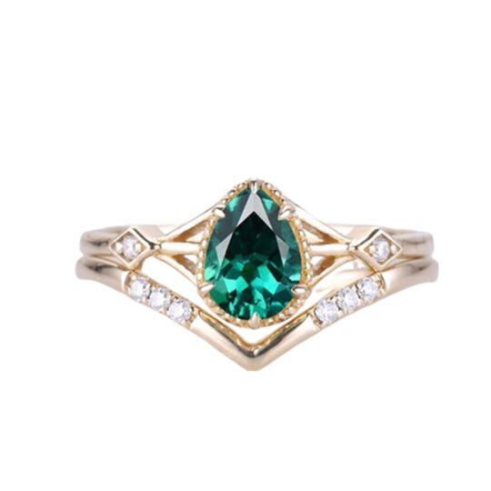 10K Gold 1 ct Pear Shaped Emerald Stone Personalized Engraving & Couple Engagement Ring