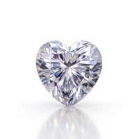 Heart-shaped Cultured Diamond Vvs2-e-Weight: 0.75CT Clarity: VVS2-E