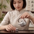 wholesale 999 Pure Silver Teapot Hammered Wave Pattern Wooden Handle Tea Kettle-0-3