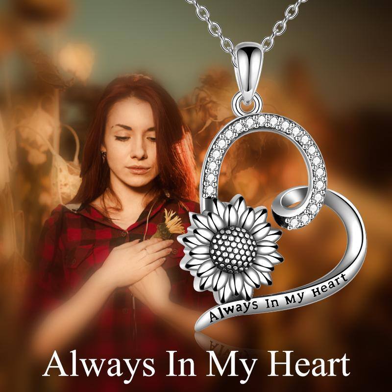 Collar de plata de ley con forma circular de girasol y colgante de corazón con palabra gra-6