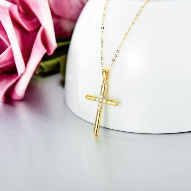 Colar com pingente de cruz de diamantes em ouro 14K-3