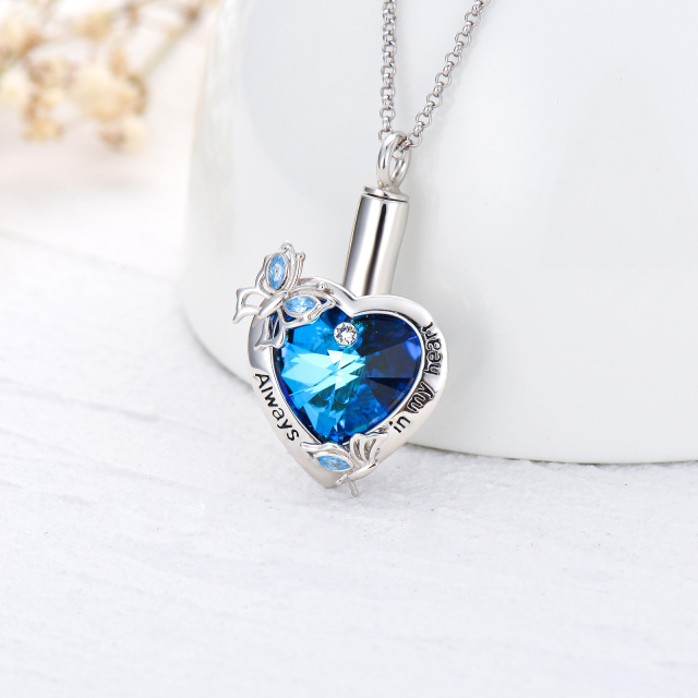 Collar de plata de ley con mariposa de cristal azul y urna de corazón para cenizas con el grabado Siempre en mi corazón-4