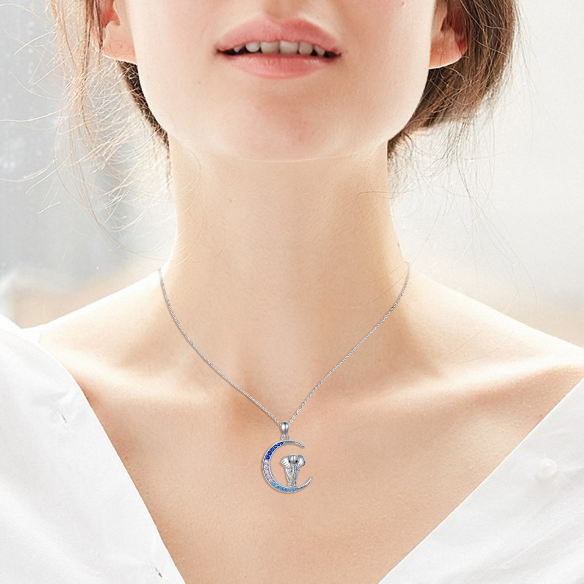 Collier en argent sterling avec pendentif éléphant et lune en zircon cubique-3