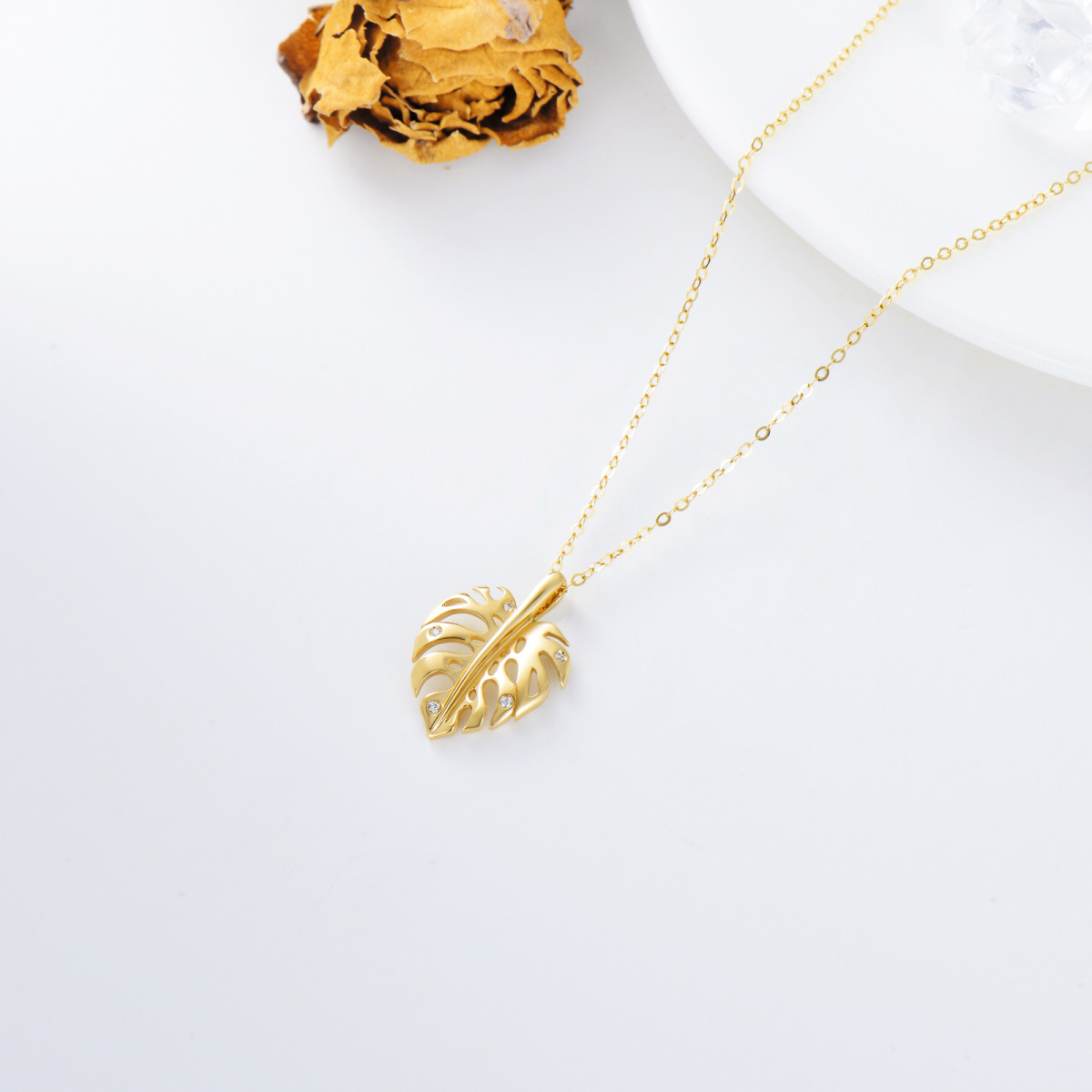 14K Gold Cubic Zirconia Leaves Pendant Necklace-4