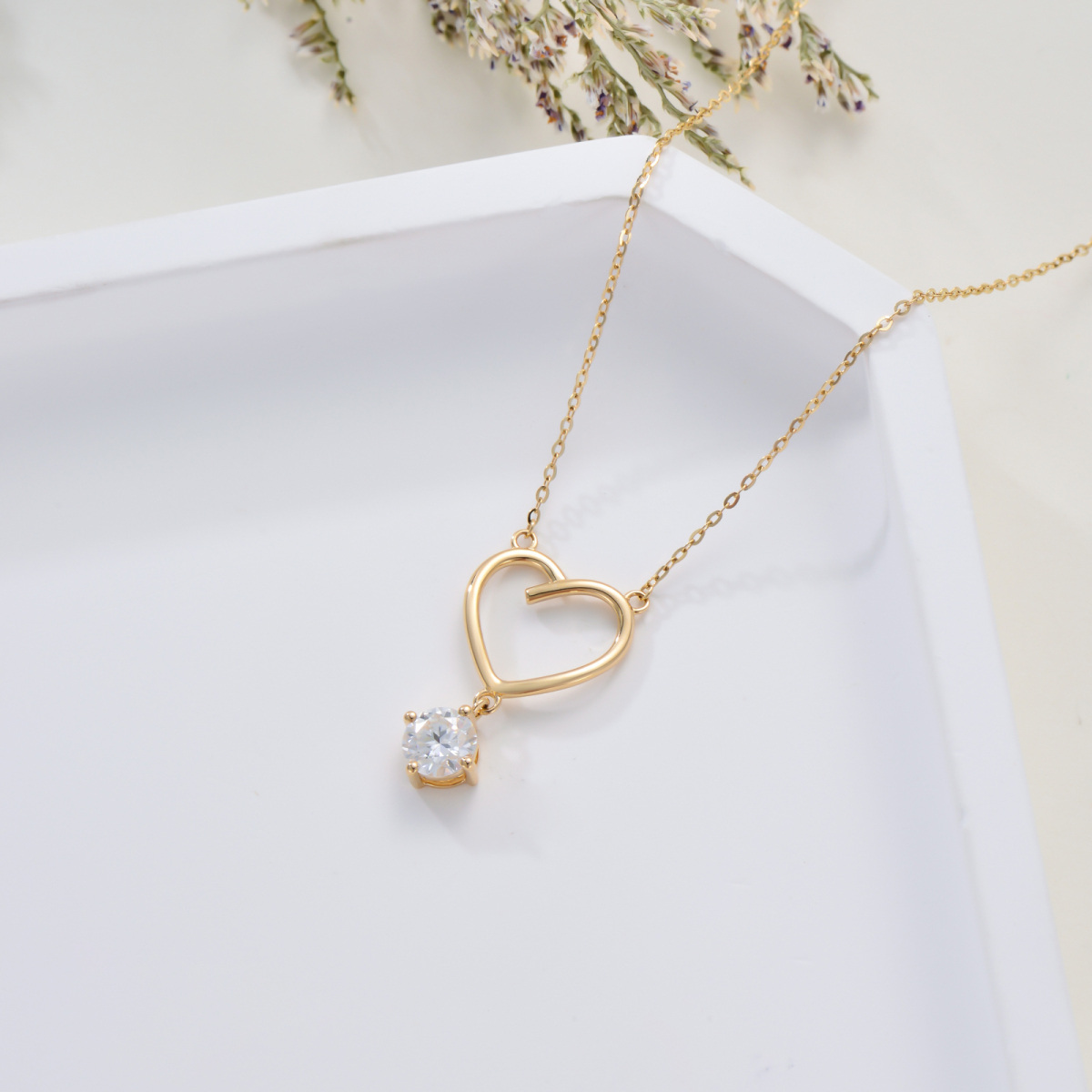 Collier en or 14K avec pendentif en forme de coeur en Moissanite de forme circulaire-6