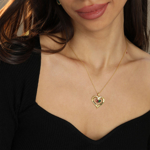 Collar Colgante Corazón con Grabado Personalizado y Piedra de Nacimiento en Oro de 10K-1