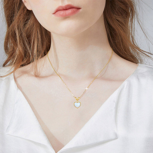 Halskette mit Herzanhänger aus 14 Karat Gold mit rundem Diamant-Opal-1
