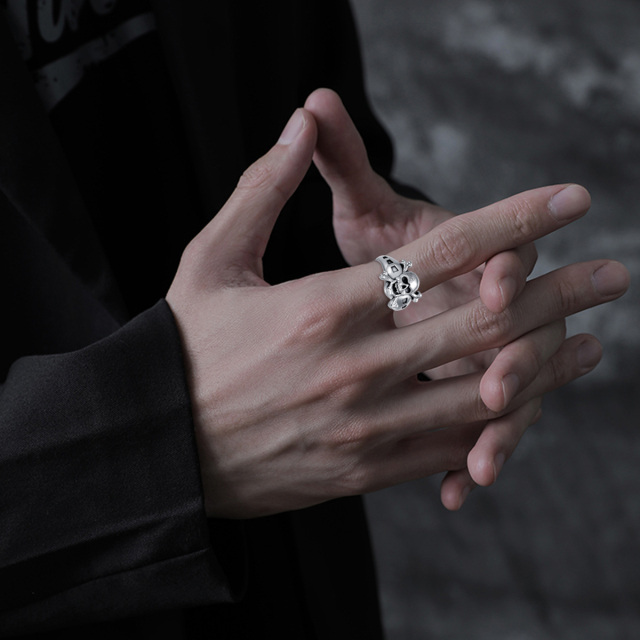 Bague ouverte en argent pour homme avec tête de mort-1