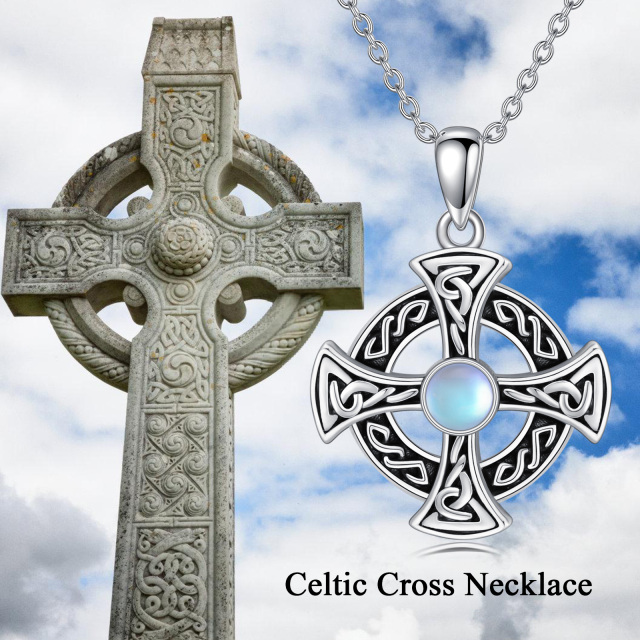 Colar com pendente de prata esterlina com pedra da lua redonda, nó celta e cruz-5