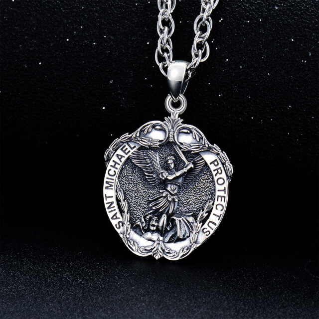 Colar de prata esterlina com pendente Saint Michael Ivy e palavra gravada para homem-2