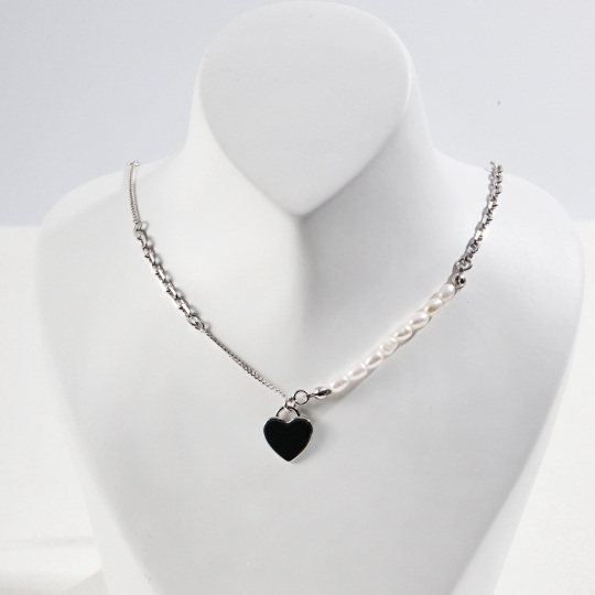 Sterling Silver Oval Shaped Pearl Heart Metal Choker Necklace
