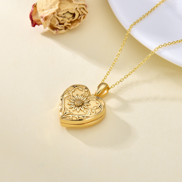 Colar de medalhão fotográfico personalizado com girassol e coração em ouro de 10K-5