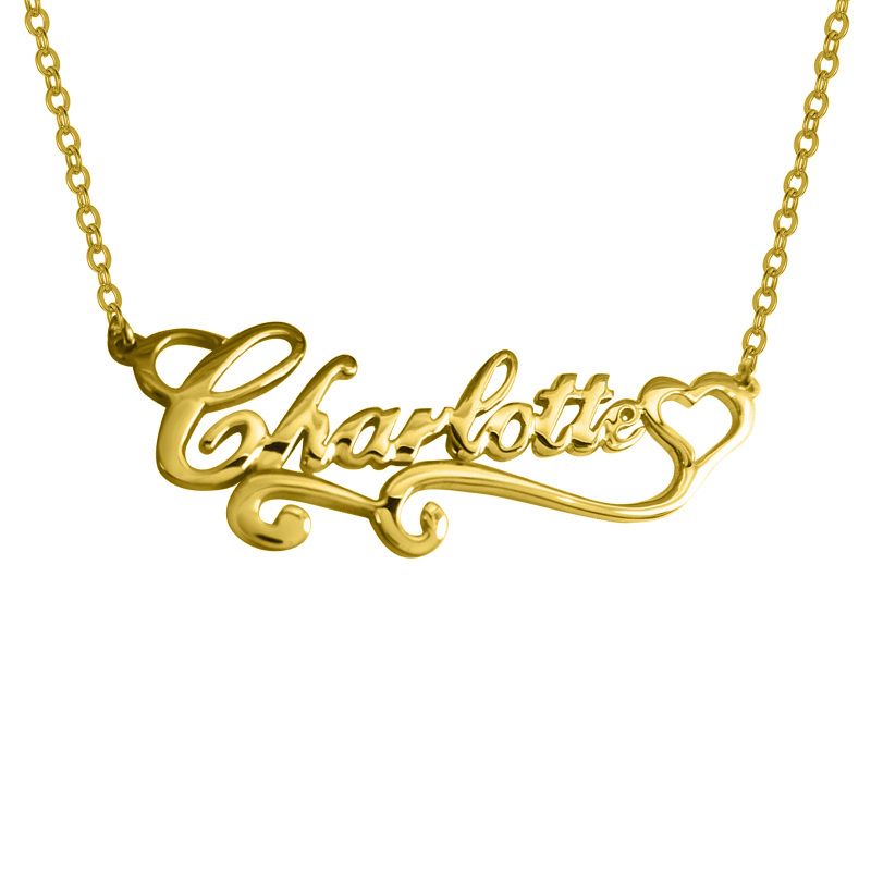 Collar con colgante de corazón con nombre clásico personalizado de oro de 10 quilates