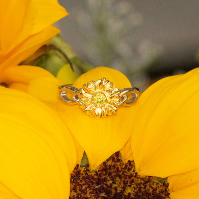 Sterling Silber zweifarbig Sonnenblume kreisförmig geformt kubischer Zirkon personalisierte Gravur Geburtsstein Ring-3