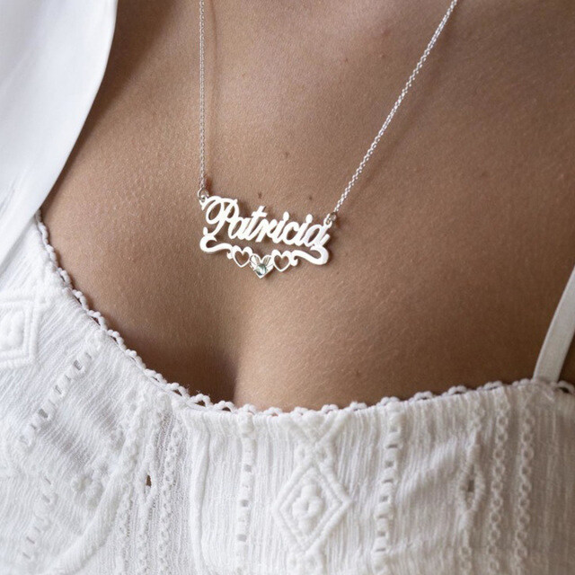 Collar con nombre clásico grabado personalizado, corazón chapado en oro con piedra de nacimiento-2