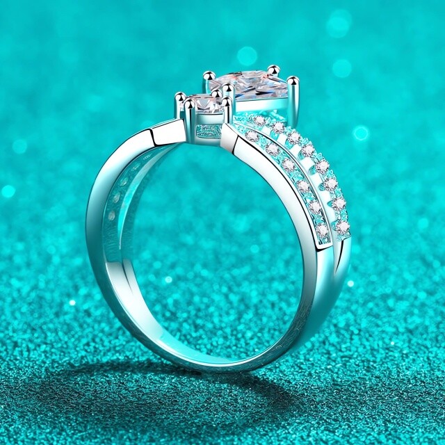 10K White Gold Moissanite Crown Engagement Ring-3