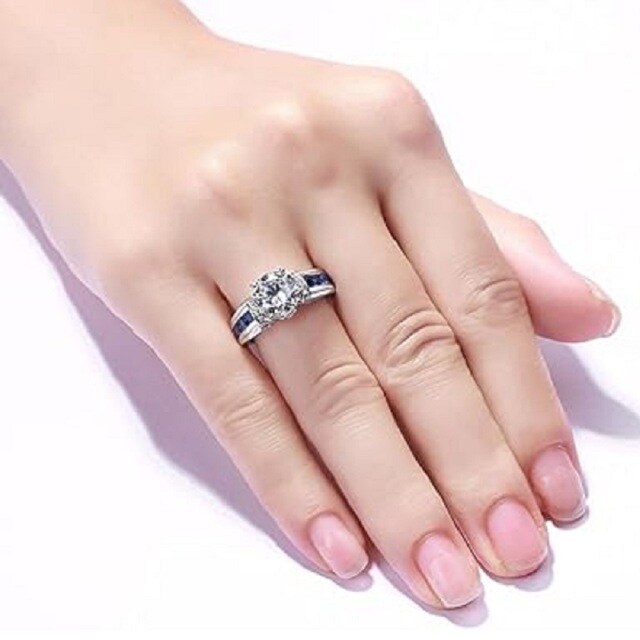 Anillo de compromiso de pareja con grabado personalizado de moissanita de plata de ley-1