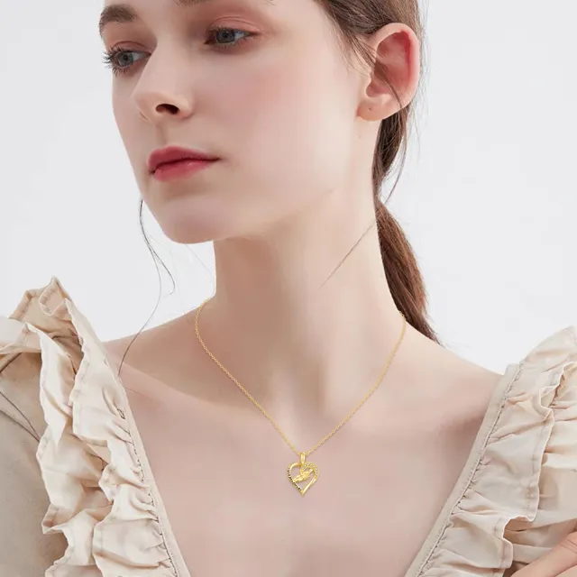 Collier en or 14K à zircon cubique en forme de coeur et de main avec mot gravé-1