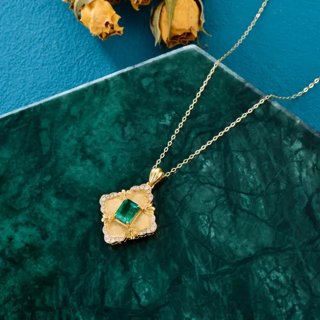 18K Gold Prinzessin-Quadrat geformt Smaragd Blume des Lebens Anhänger Halskette-3