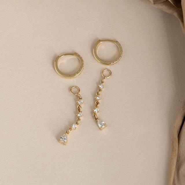 Aretes colgantes redondos con diamantes en oro de 14 quilates-3