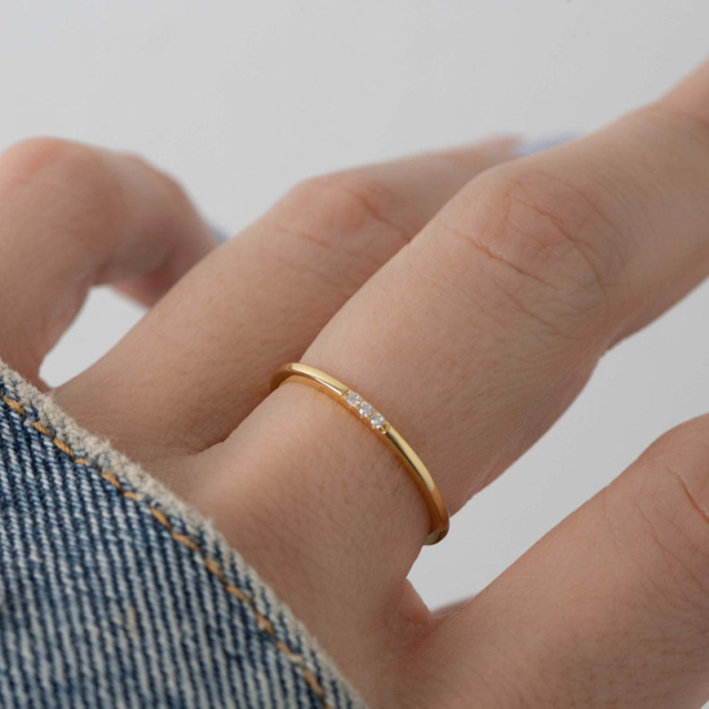 Runder Ring aus Sterlingsilber mit rosévergoldetem Zirkonia-3
