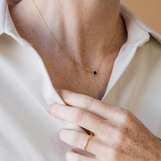 Collar de malaquita Collar verde delicado Joyería de malaquita de oro en S925 Regalo para ella-1