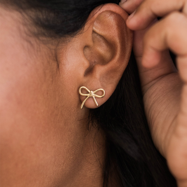Boucles d'oreilles à tige en argent sterling avec nœud-1