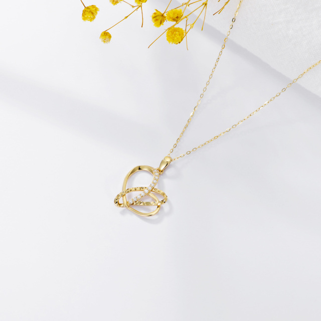 Collier pendentif coeur moissanite de forme circulaire en or 9 carats-3